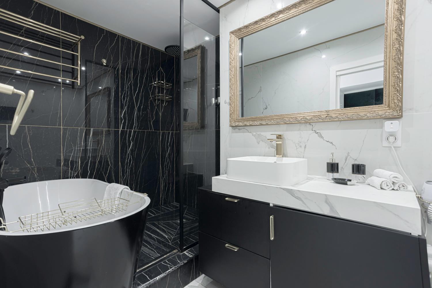 Luxury Maubourg - Vue Mer - Croisette 50M Plage - Clim - Terrasse Cannes Ngoại thất bức ảnh
